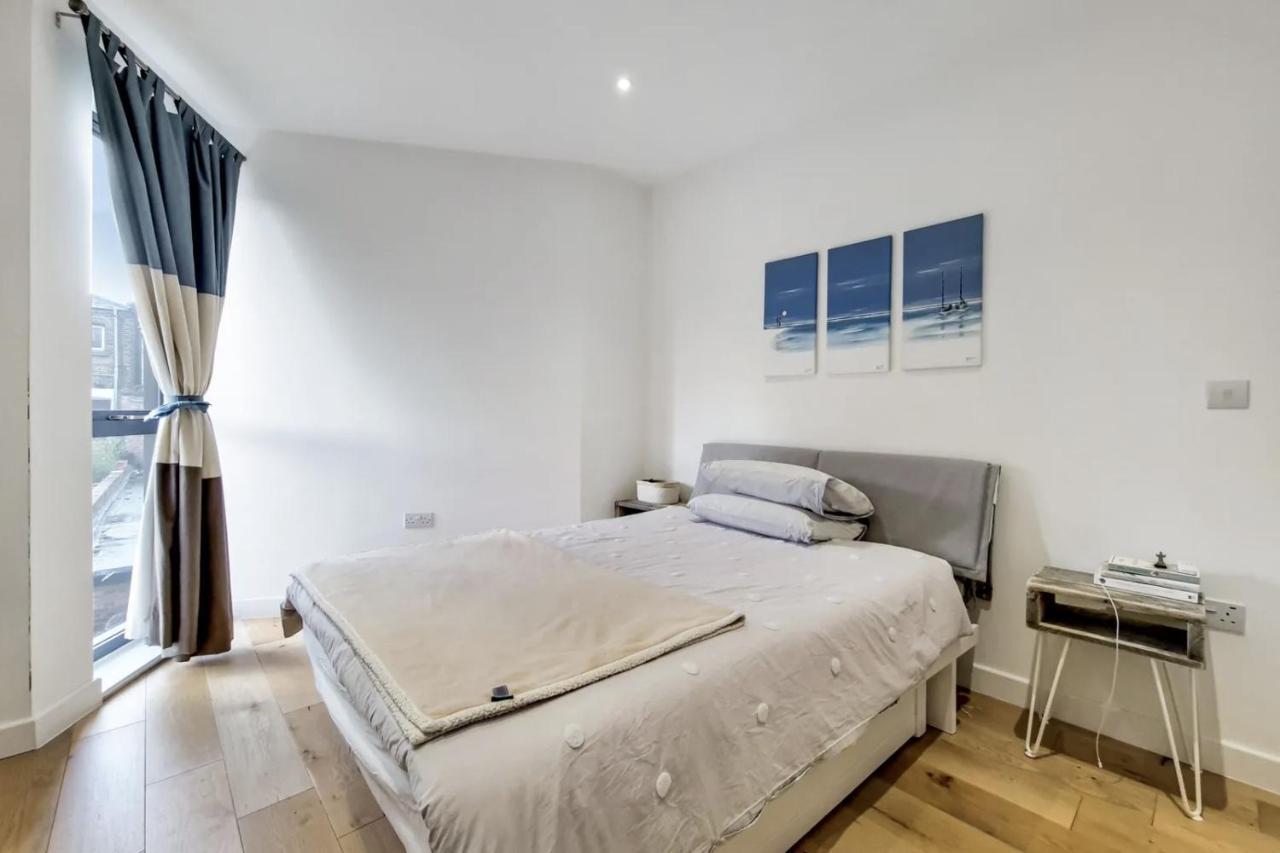 Luxury 2 Bed 2 Bath With Balcony New Build Apartment *South Central London* מראה חיצוני תמונה